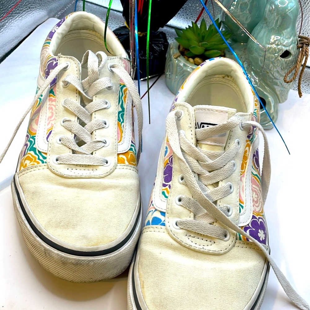 Vans gym shoes women's (000264)
